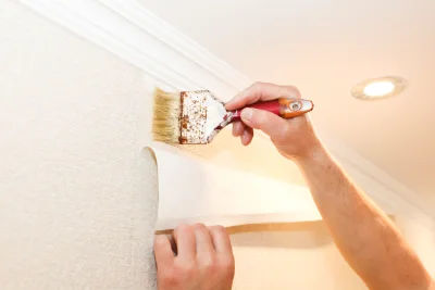 Pose de papier peint à la Marne — revêtements muraux et toiles de verre